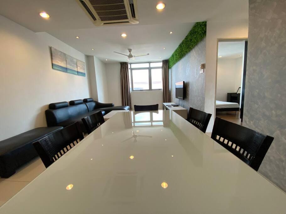 Spacious 2Room+2B*pool+gym*5mins-Time square&LaLaport Kuala Lumpur Exterior foto
