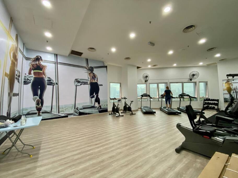 Spacious 2Room+2B*pool+gym*5mins-Time square&LaLaport Kuala Lumpur Exterior foto