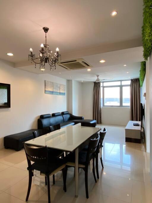 Spacious 2Room+2B*pool+gym*5mins-Time square&LaLaport Kuala Lumpur Exterior foto