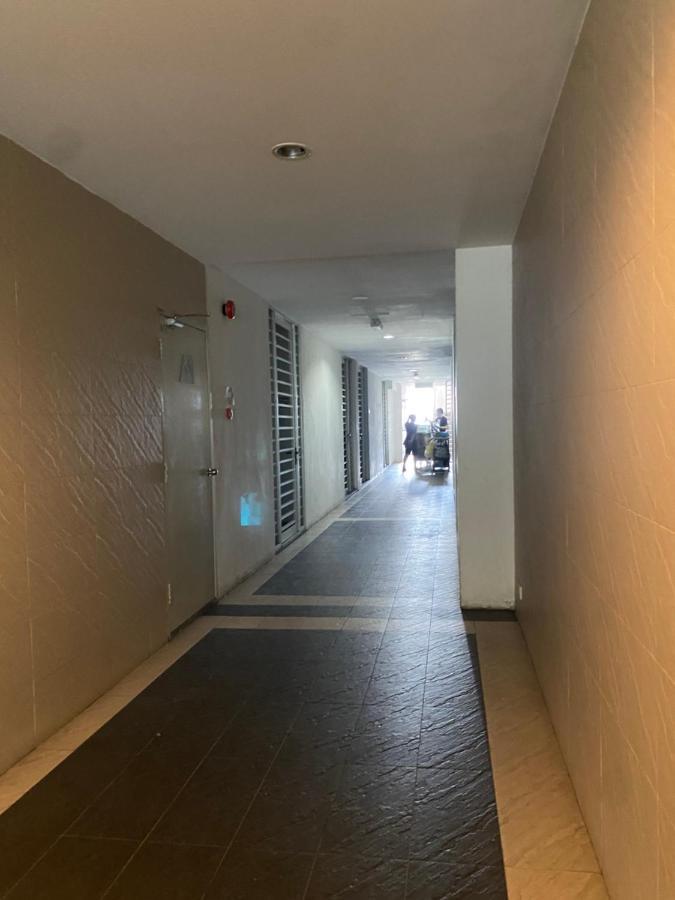 Spacious 2Room+2B*pool+gym*5mins-Time square&LaLaport Kuala Lumpur Exterior foto