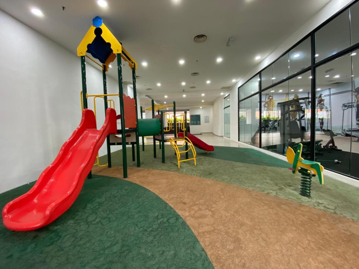 Spacious 2Room+2B*pool+gym*5mins-Time square&LaLaport Kuala Lumpur Exterior foto